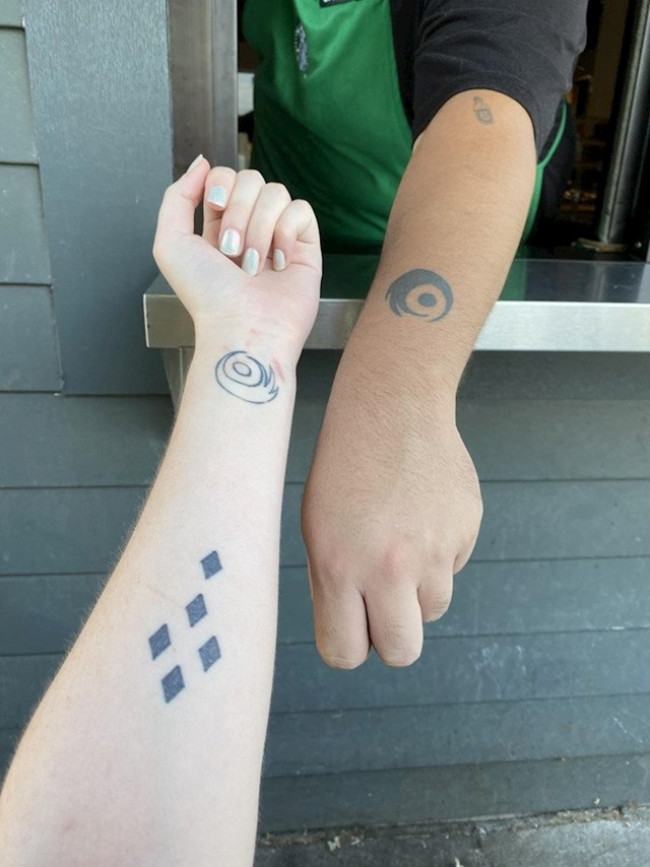 903376105_1780665210018534.jpg